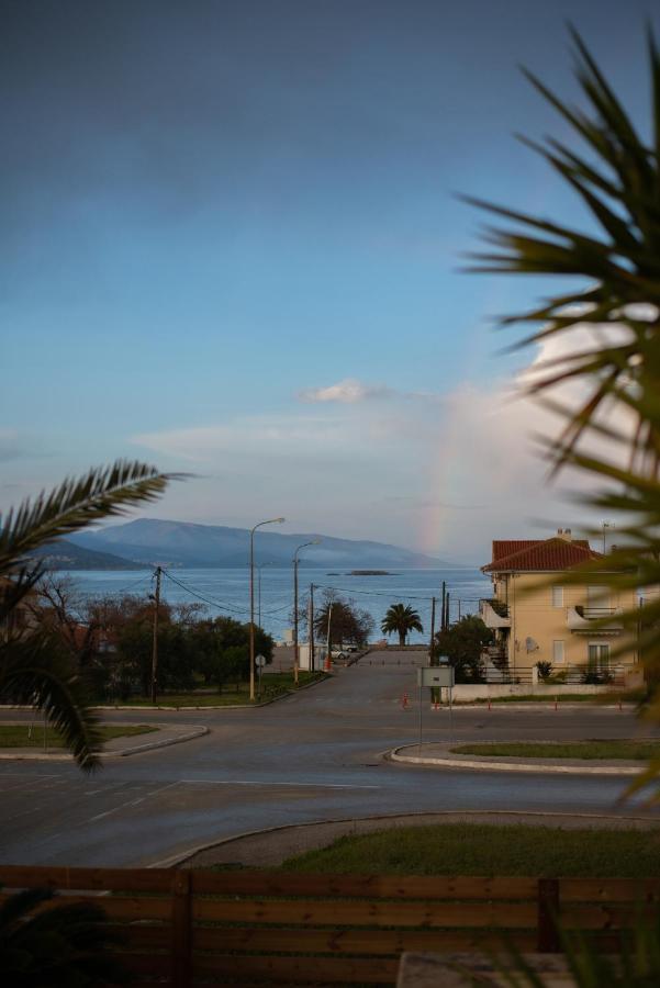 Villa Luminous Nea Iraklitsa Buitenkant foto