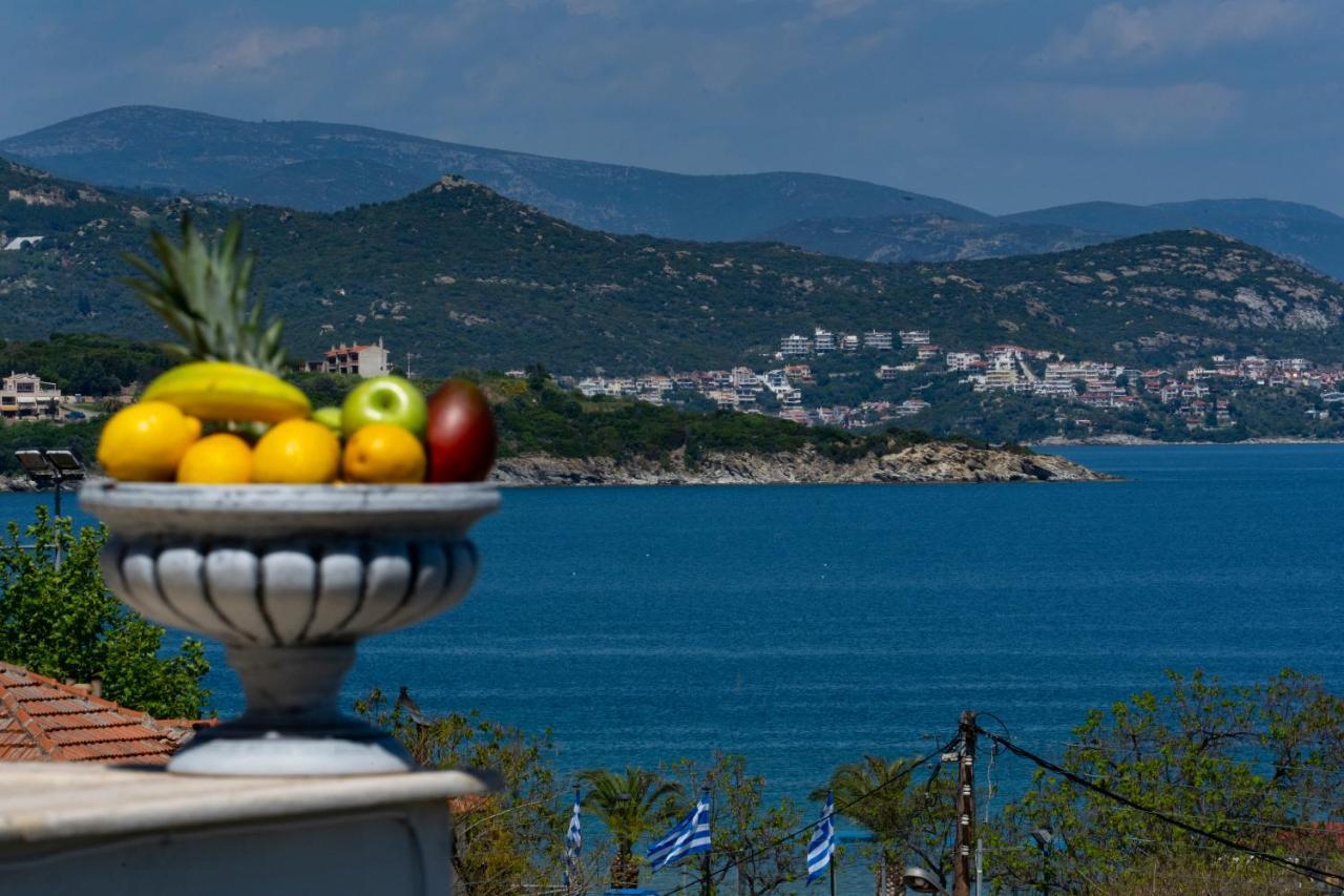 Villa Luminous Nea Iraklitsa Buitenkant foto